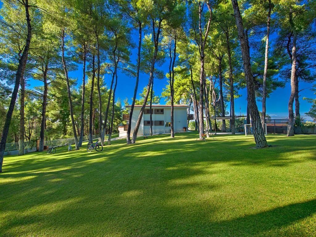 The White Villa At Sani Sani  Dış mekan fotoğraf